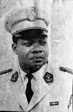 Portrait officiel du Lieutenant-colonel Paul-Émile de SOUZA